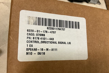 MILITARY M-973 DIRECTIONAL SIGNAL LIGHT CONTROL 61764101-433 6220-01-176-4707