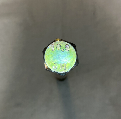 5305-01-495-4547	HEXAGON HEAD CAPSCREW SHOULDERED BOLT FOR LAV/IAV B18231B16140N