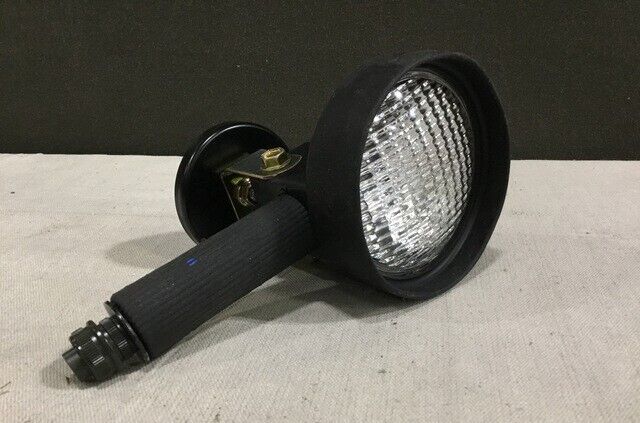 GENUINE MILITARY HEMTT HUMVEE TRUCKS SPOTLIGHT 24V MAGNETIC WORK LIGHT 1770010