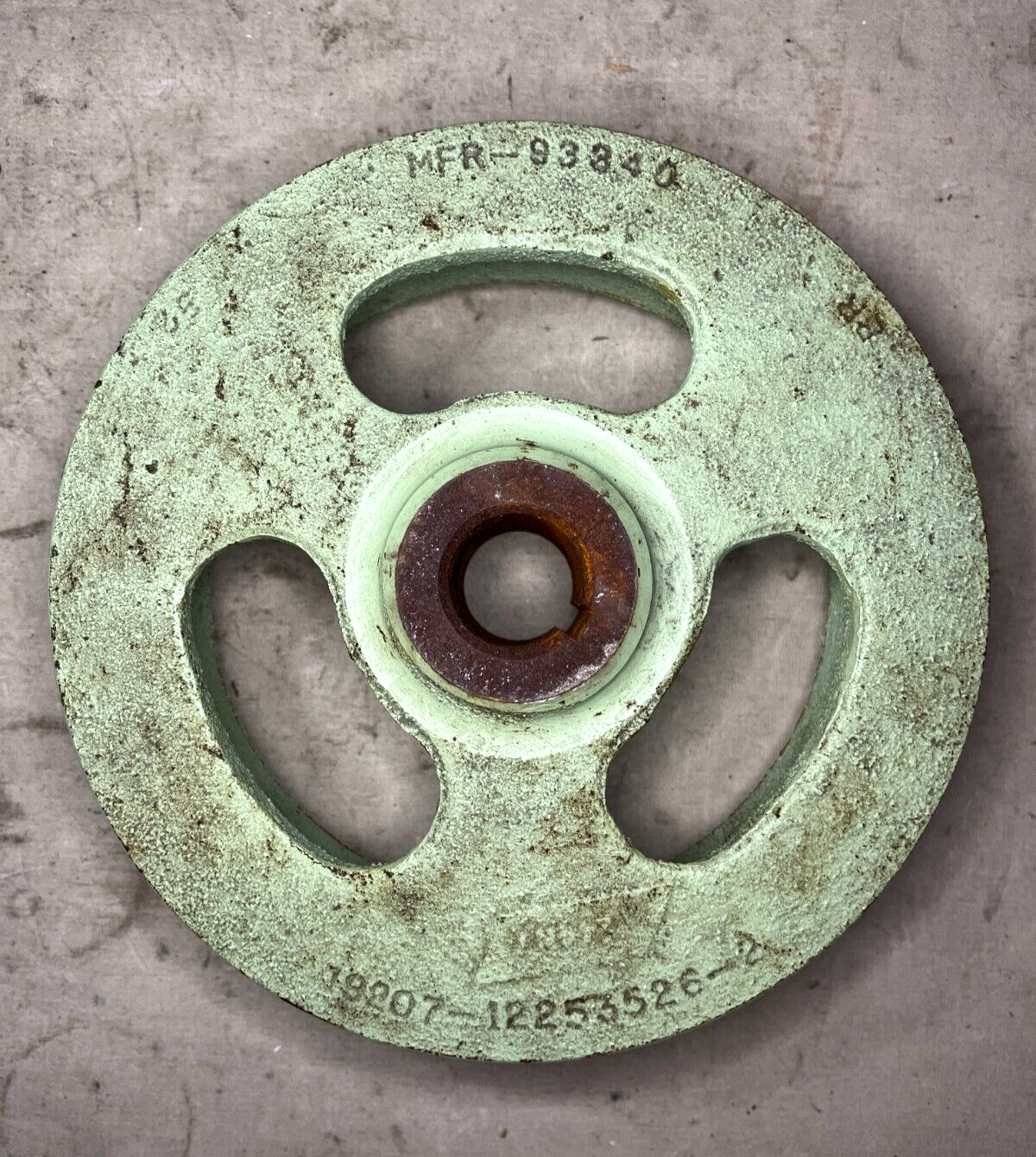 M-113A1,M-113A2,M-113A3 12253526-2 PULLEY, GROOVE 12253526 3020-01-060-2547 NOS