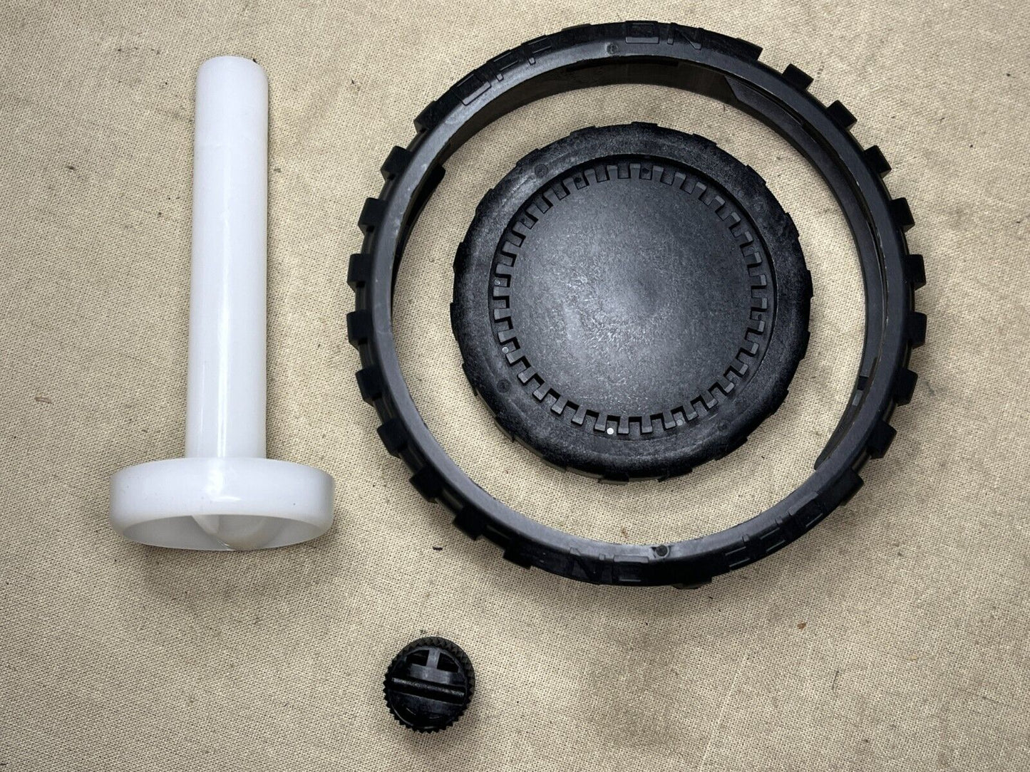 JOHN DEERE RE526834 MECHA SEAL REPLACEMENT PARTS KIT RE51649 5330-01-452-1310
