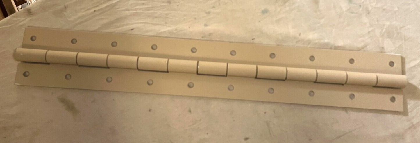 BAE PLS VEHICULAR DOOR HINGE P/N 113313-1-103 NSN 2510-01-532-0580 I0315
