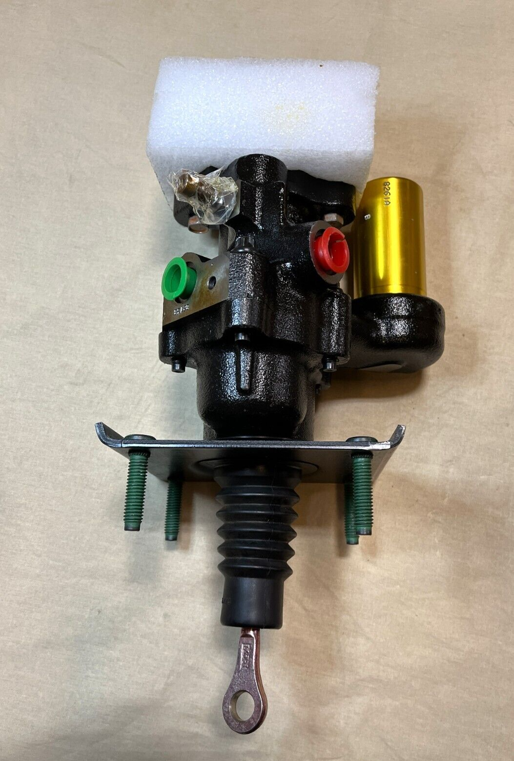2530-01-179-7590 HMMWV BOSCH OEM HYDRAULIC BRAKE CYLINDER ASSEMBLY 0 204 022 590