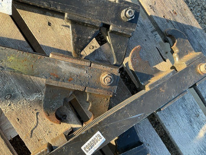 Connecting Fixture M548A1 NSN 5120-00-073-9736 - photo 5
