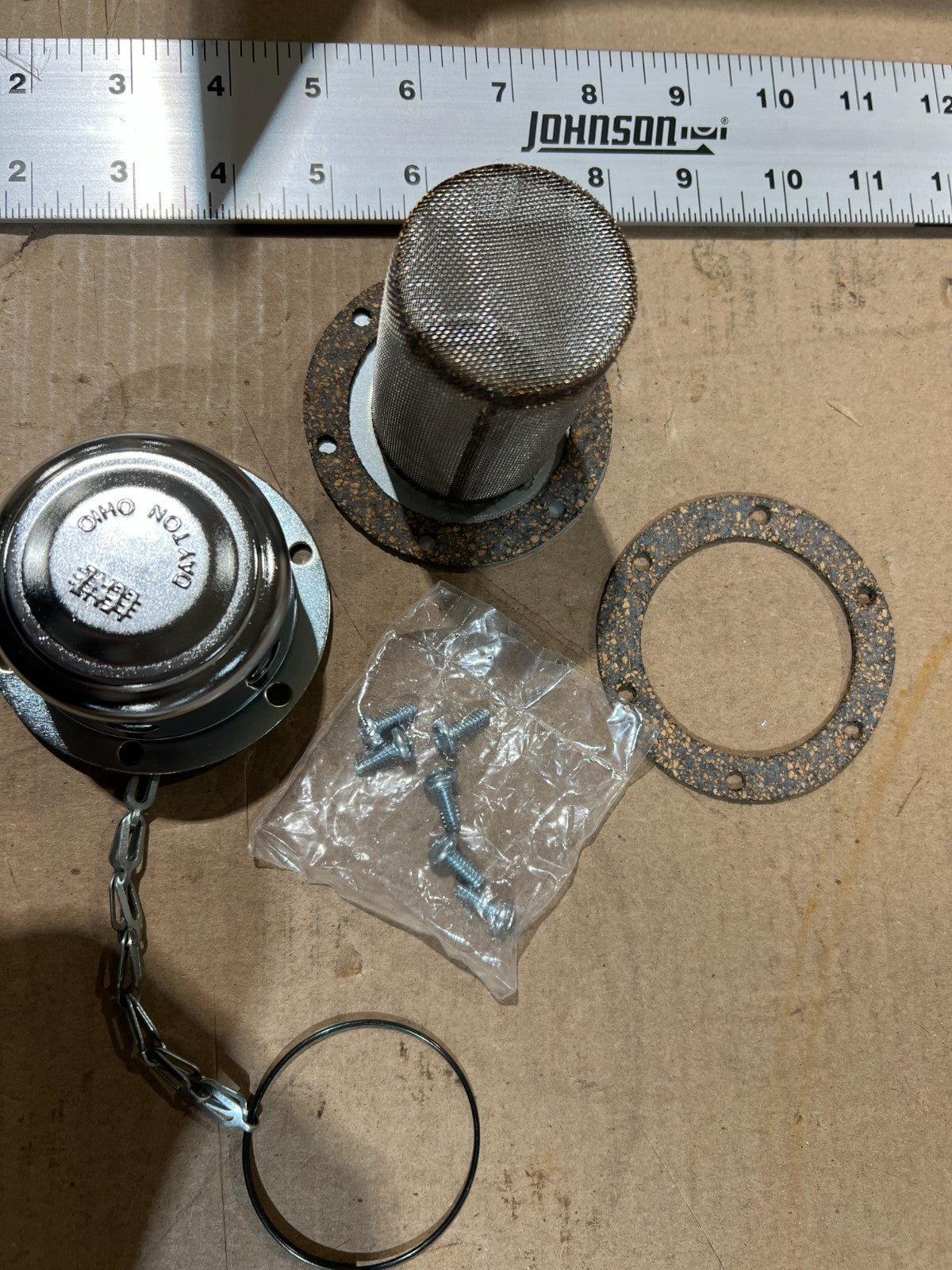 Filler Strainer Breather Cap FCS-557 NSN 2940-01-117-3679