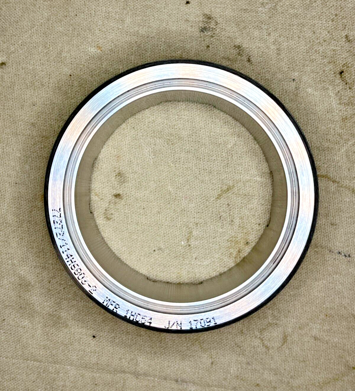 HELICOPTER CHINOOK CH-47, MH-47E 114H6803-2 SLEEVE BUSHING 3120-01-318-3332