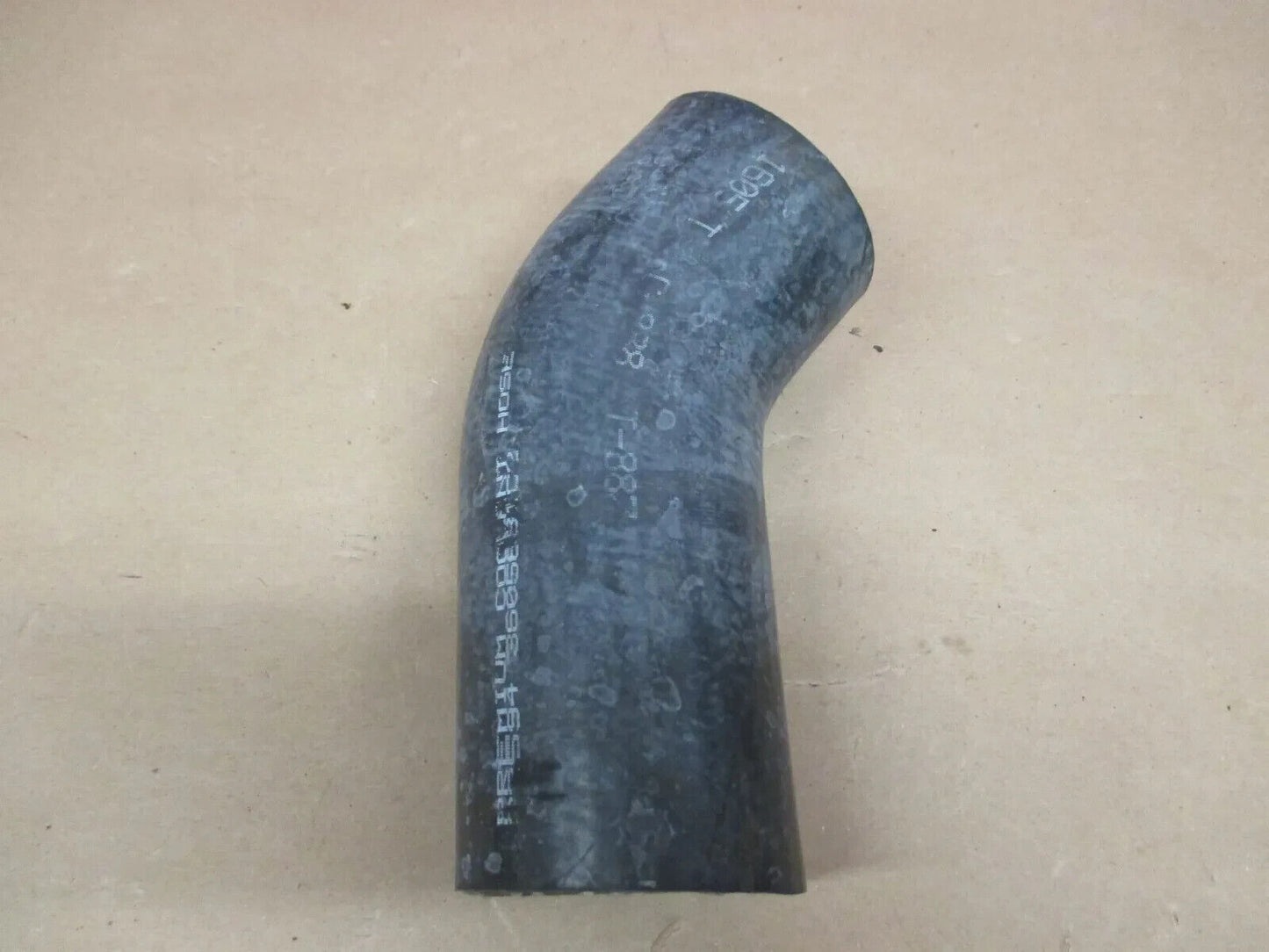 MRAP 3605681C2 PREFORMED HOSE RADIATOR ELBOW 43° 2-1/2" 4720-01-556-6229 NOS