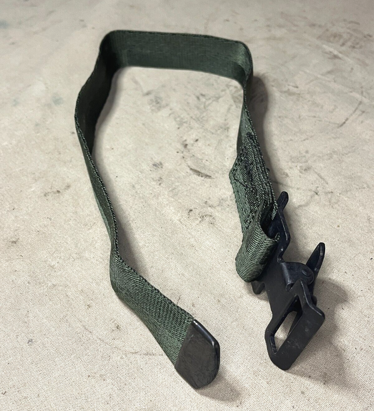 USGI MILITARY 8690465 WEBBING STRAP BOTH W/ATTACHMENTS 1048091 5340-00-678-9031