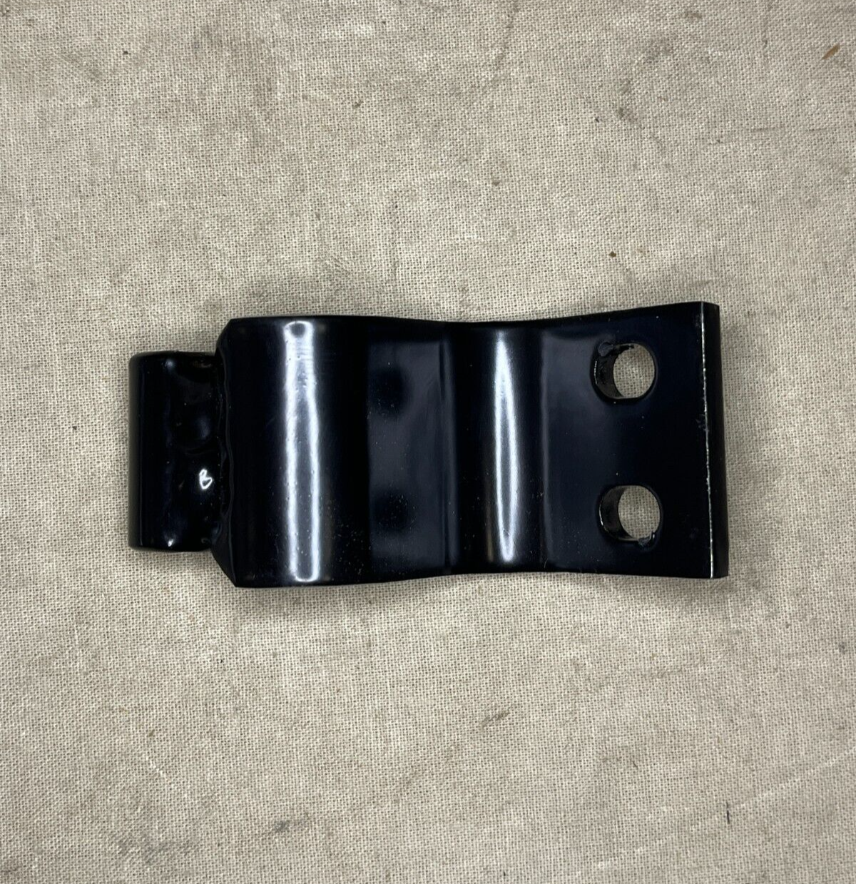 GENUINE JCB 347/11043 HINGE NOSECONE FIXED 2510997012805 2510-99-701-2805