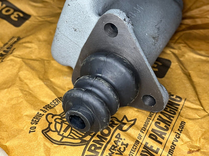 2.5TON TRL. HYDRAULIC BRAKE CYLINDER ASSEMBLY FE14240 8357980 2530-00-204-4800