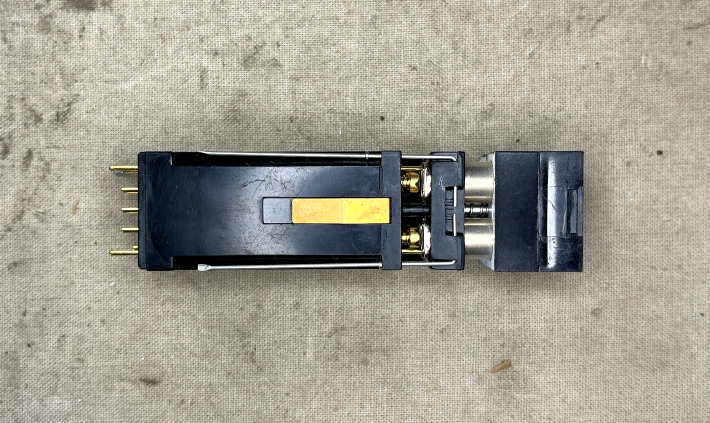 MIM-104 PATRIOT SAGEM 11438276-115 PUSH SWITCH 3721-115 5930-01-105-1965 NOS