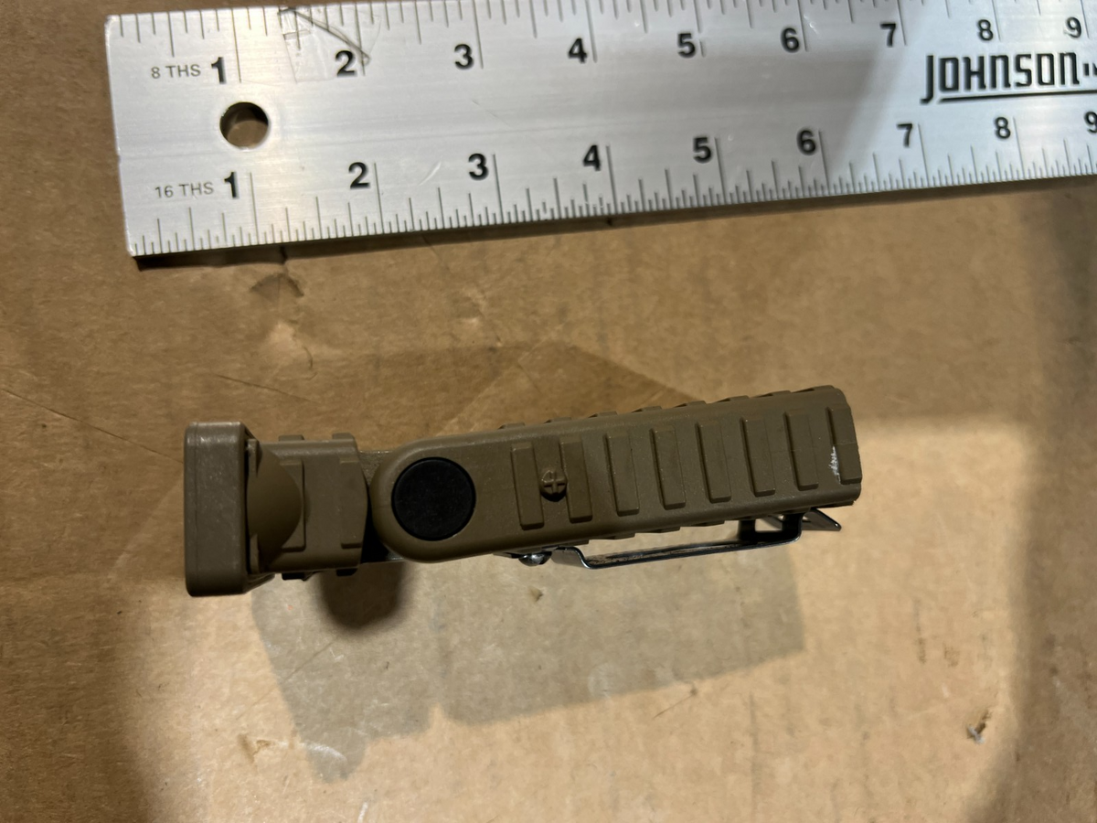 Flashlight 14032 NSN 6230-01-571-1331 - photo 2