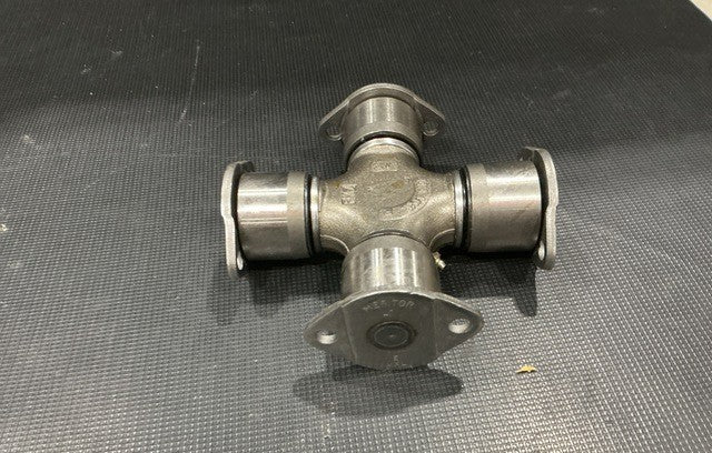 Universal Joint M915A2 NSN 2520-01-325-6405 - photo 3