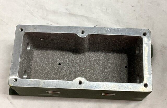 MILITARY HEMTT OSHKOSH 2249470 JUNCTION BOX BASE 458008-P1 5975-01-158-4634