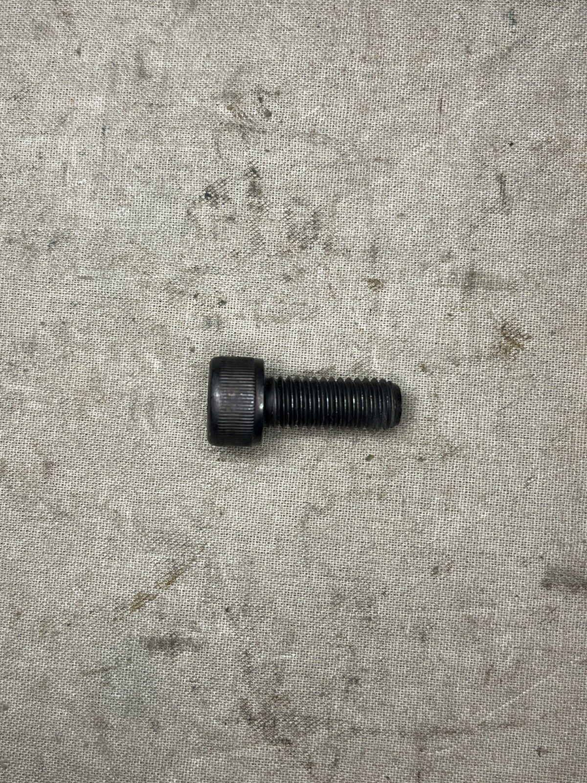SOCKET HEAD CAP SOCKET SCREW 20MM 12/9 HC-M8X20MM-S-O 5305-01-647-0947 NOS