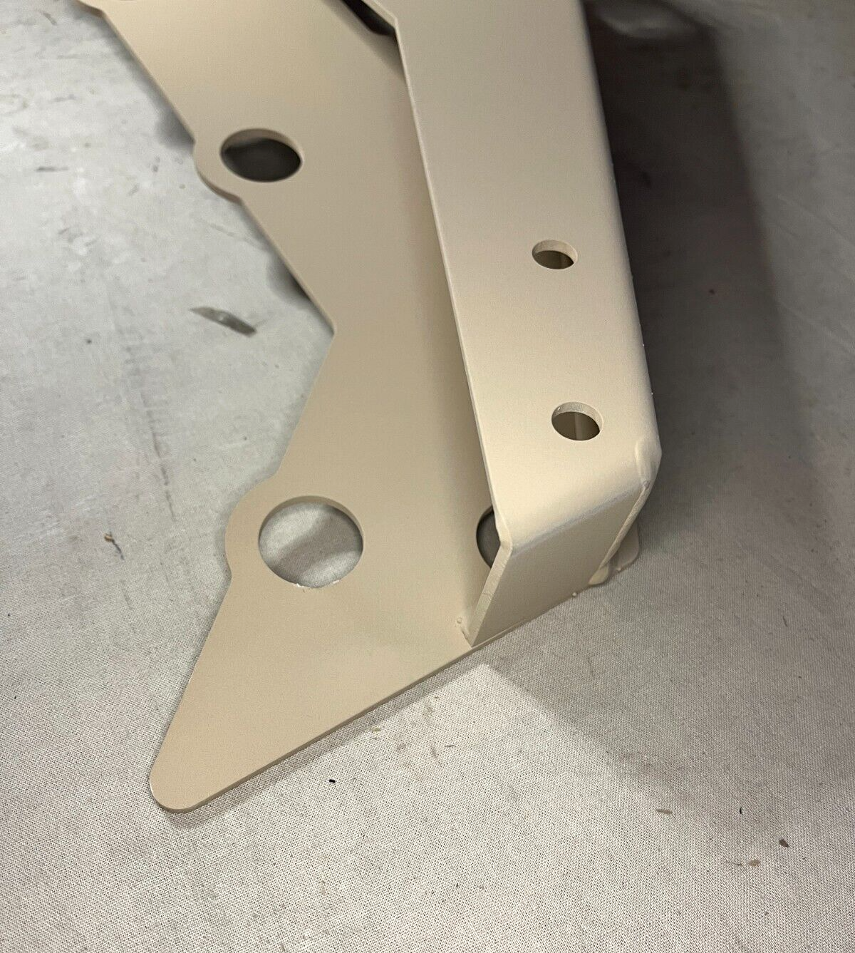 HOOD SUPPORT OSHKOSH MRAP M-ATV MOUNTING BRACKET 3820665 5340-01-577-0644