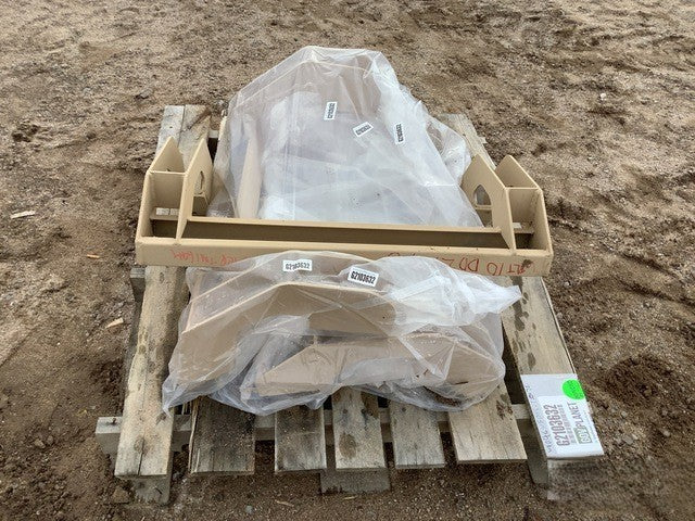 Tailgate Step 3689093C1 NSN 2510-01-568-6258 - photo 2
