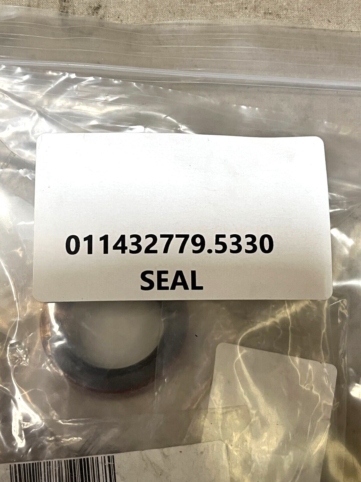 HEMTT M-915 M-916A1 802CX376 PLAIN ENCASED SEAL 28-P-101 5330-01-143-2779 NOS
