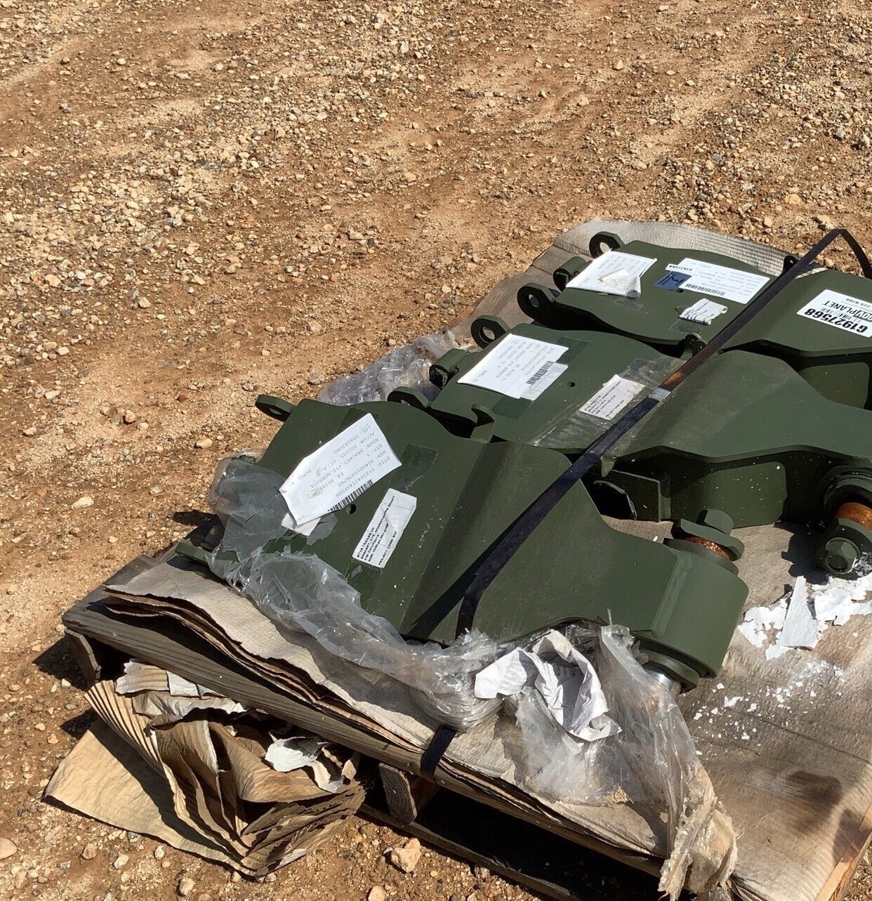 (1) WATER TRAILER 600G NONROTATING SHAFT EYE BRACKET C01J18019 3040-01-597-6760