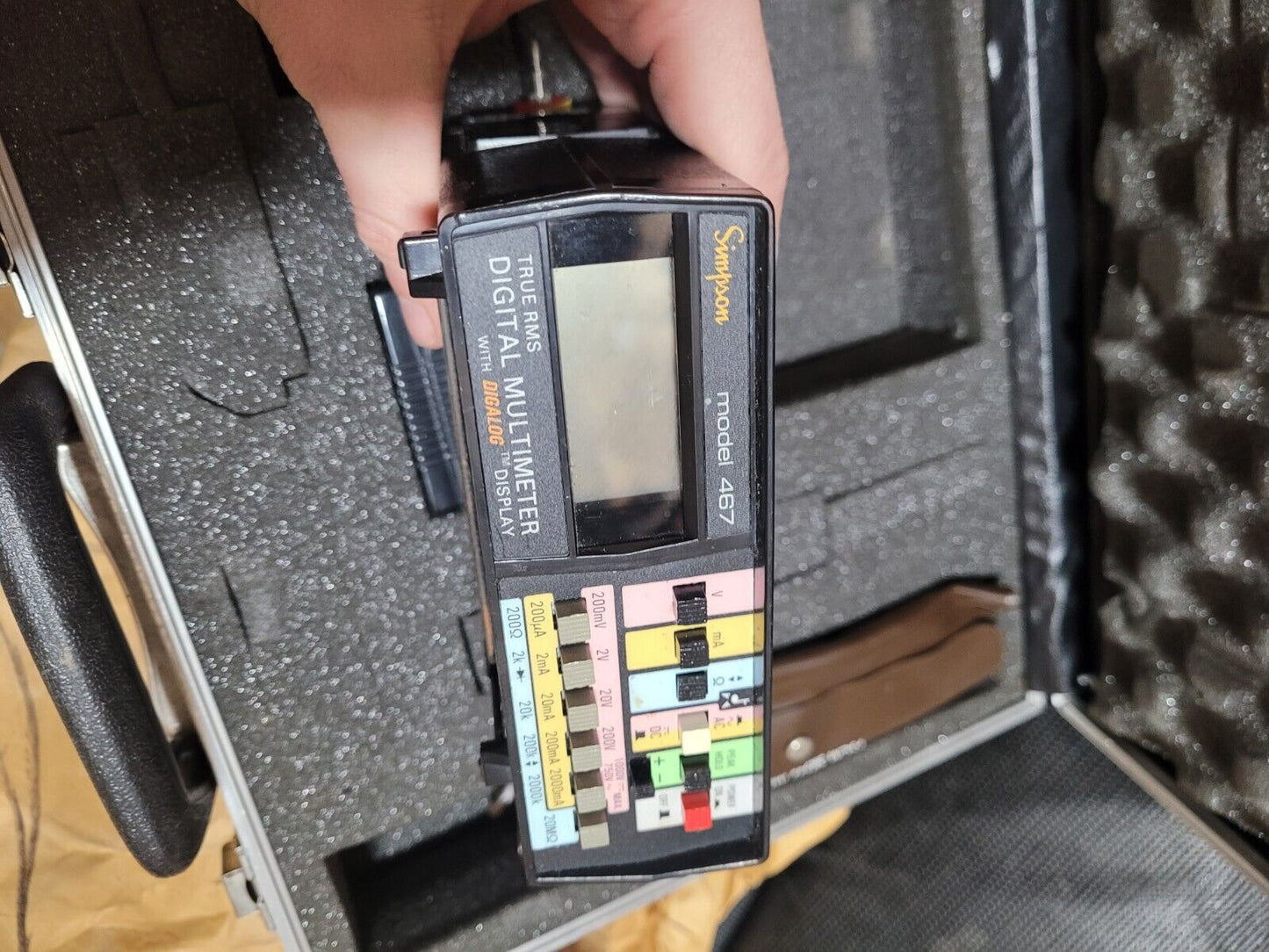 SIMPSON MODEL 467 TRUE RMS DIGITAL MULTIMETER DIGALOG W/ CASE & ACCESORIES