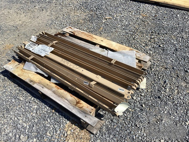 Angle Bracket 3924016 NSN 5340-01-599-0186 - photo 2