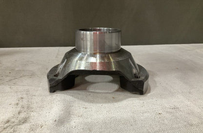 Universal Joint Yoke 209167G NSN 2520-01-419-3587 - photo 3