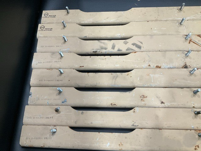 Bracket 106734-5-103 NSN 2590-01-531-5106 - photo 3