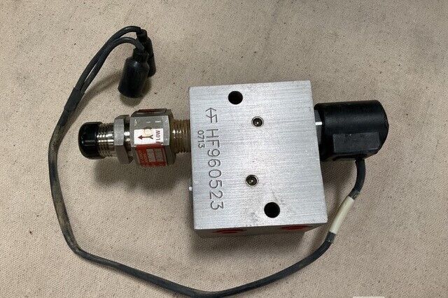 MILITARY XM1117, (ASV) 135262 HYDRAULIC SYSTEM MANIFOLD 2000PSI 4730-01-478-0459