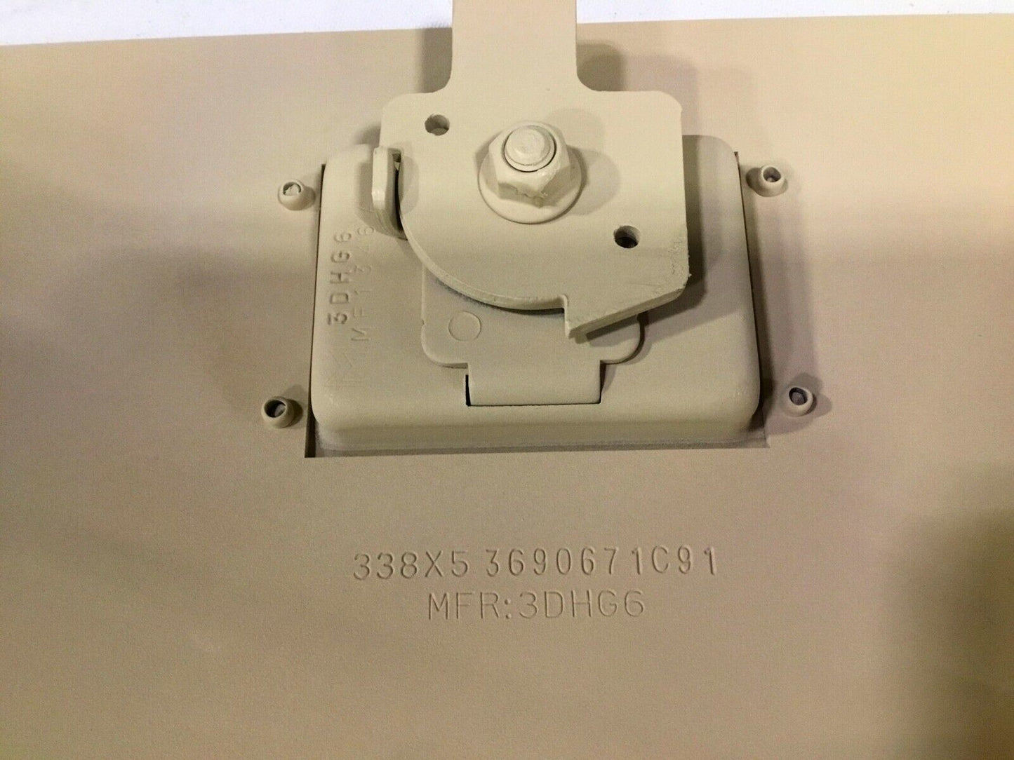 MRAP NAVISTAR DEFENSE 3690671C91L VEHICULAR STORAGE DOOR,RR 2590-01-568-6345