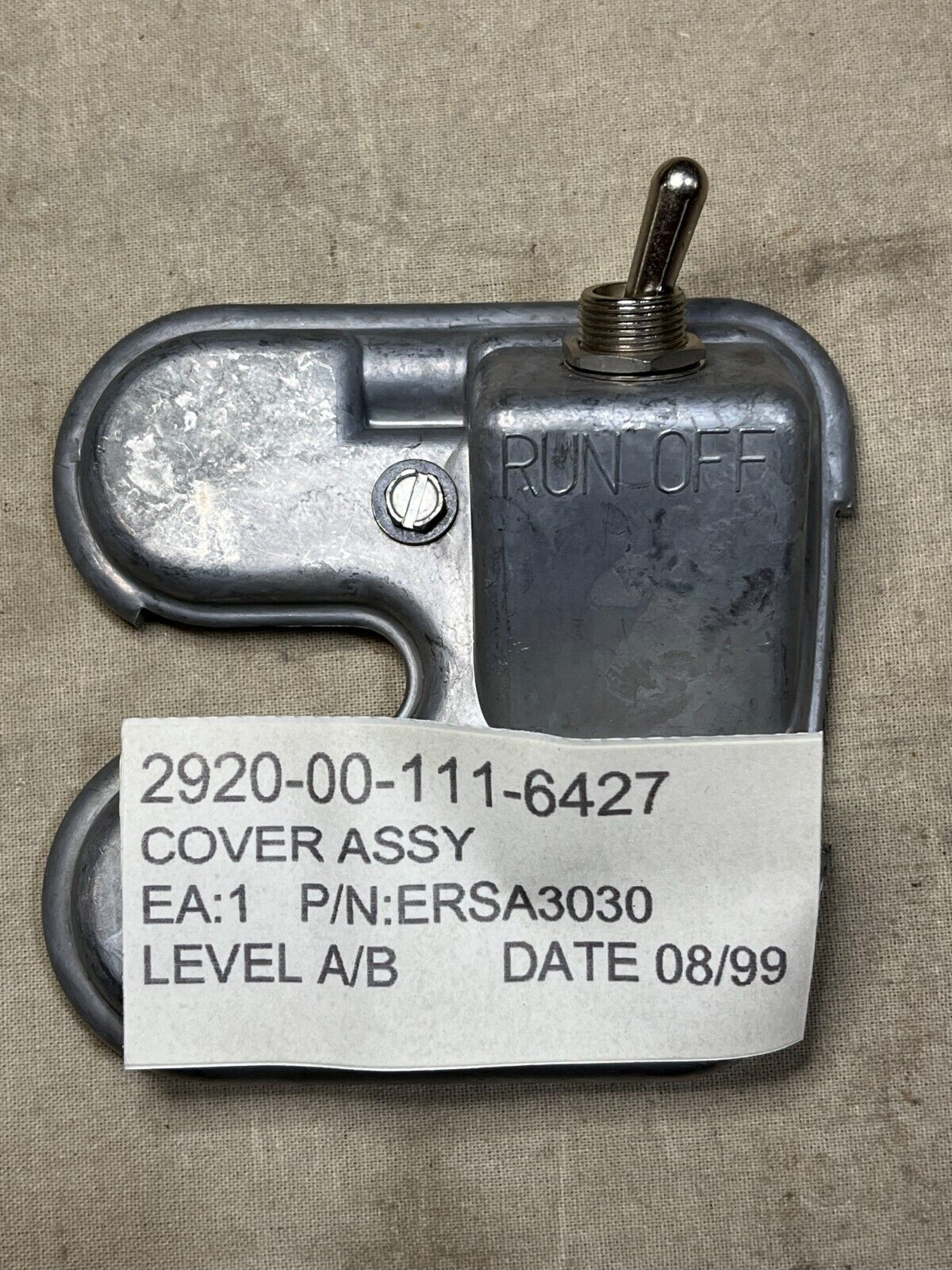 MILITARY STANDARD GAS 13206E0435 BREAKER POINTS COVER ASSEMBLY 2920-00-111-6427