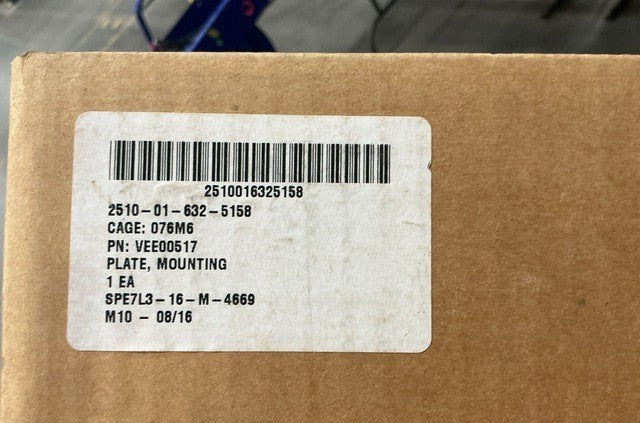 Mounting Plate VEE00517 NSN 2510-01-632-5158 - photo 7
