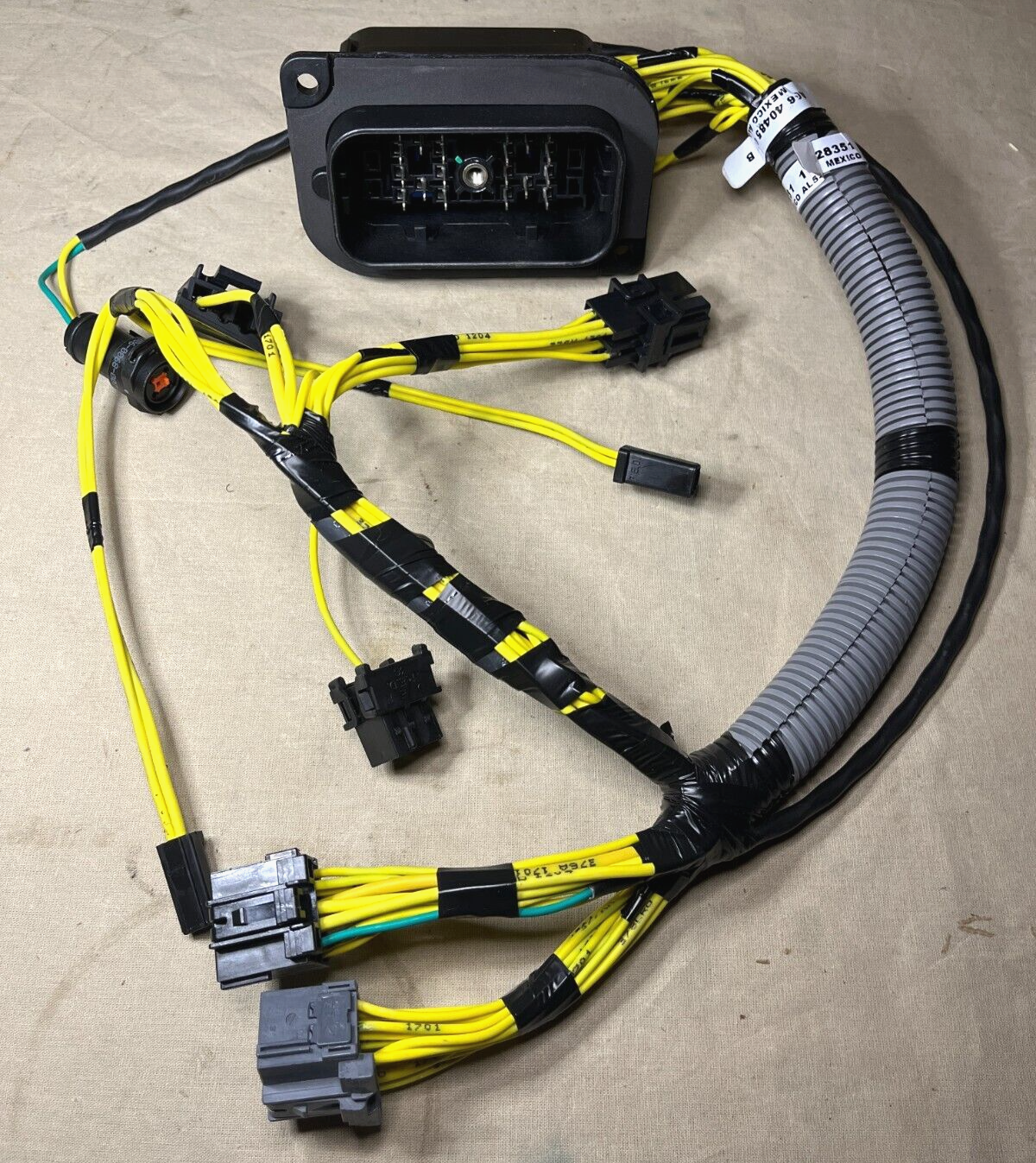 NEW DAIMLER TRUCK A06-40485-001 BRANCHED WIRING HARNESS 6150-01-519-5839