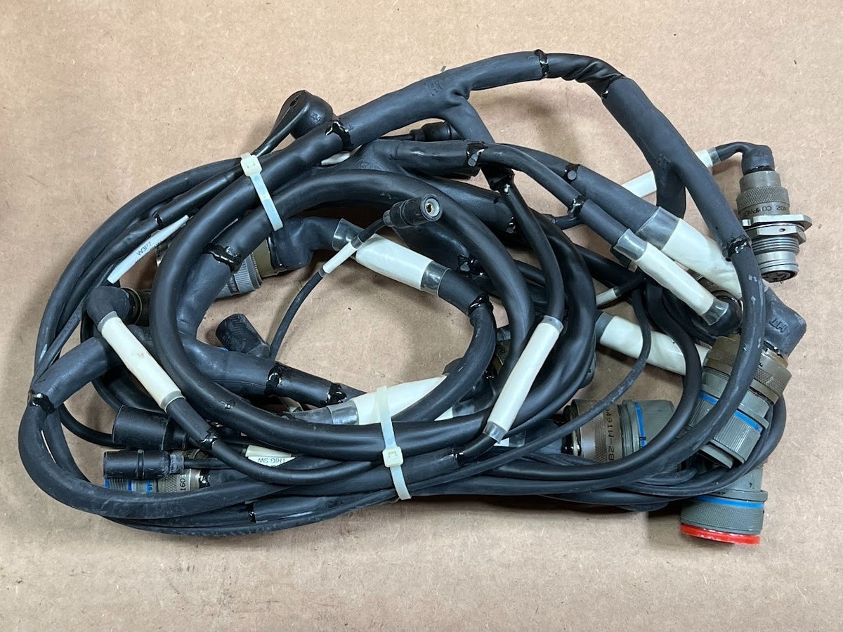 Branched Wiring Harness AAVP7A NSN 6150-01-389-6169 - photo 3