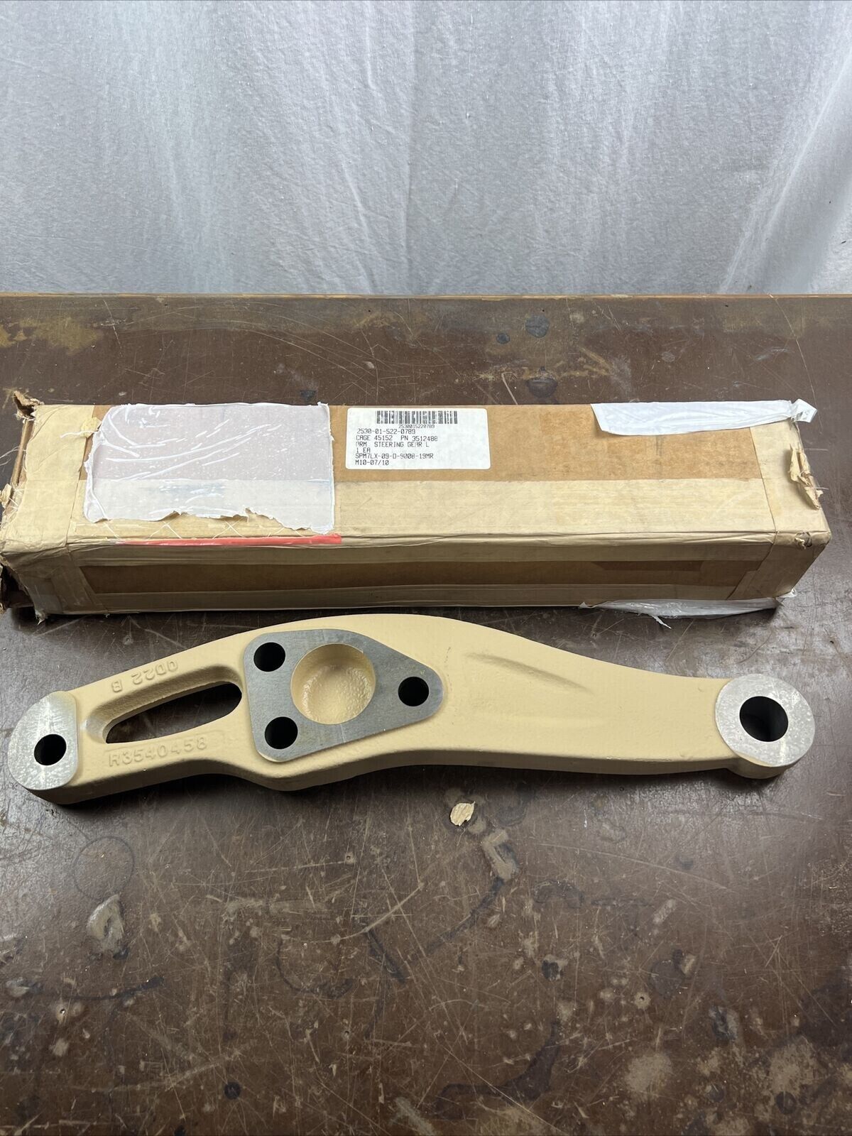 MRAP COUGAR MRAP -M-ATV STEERING GEAR ARM LH 3512488 2530-01-522-0789