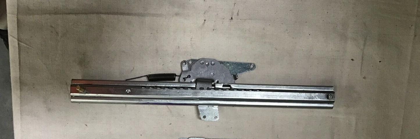 MILITARY M939 SERIES, BFVS ADJUSTER ASSEMBLY R/H 11669167-4 2540-01-117-4882