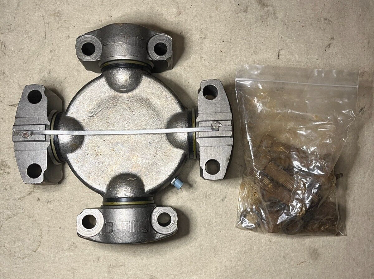 MILITARY M992, MK48 M-109 SERIES UNIVERSAL JOINT SPIDER 7416467 2520-00-798-3274