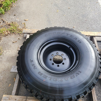 MILITARY Road Tire and Wheel  8 Lug 37x12.50R 16.5LT M998 WHEEL Military HMMWV