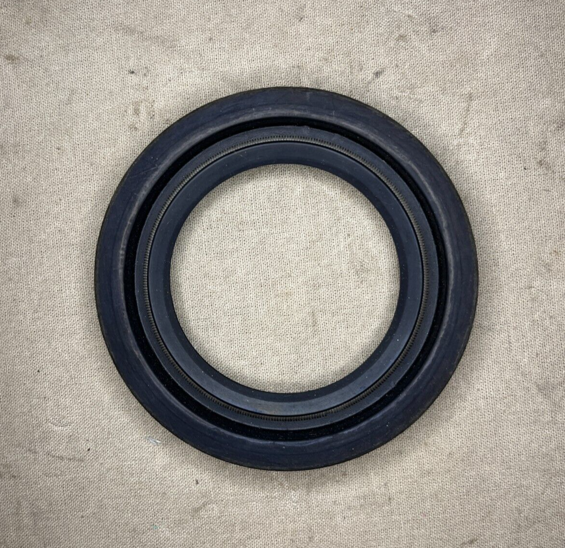 JM 17604-LDS SEAL RETAINER 17604 5330013955166 5330-01-395-5166 USA