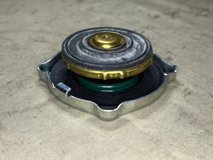 ASV, XM1117 CADILLAC GAGE 127164 FILLER OPENING RADIATOR CAP 2930-01-478-1050