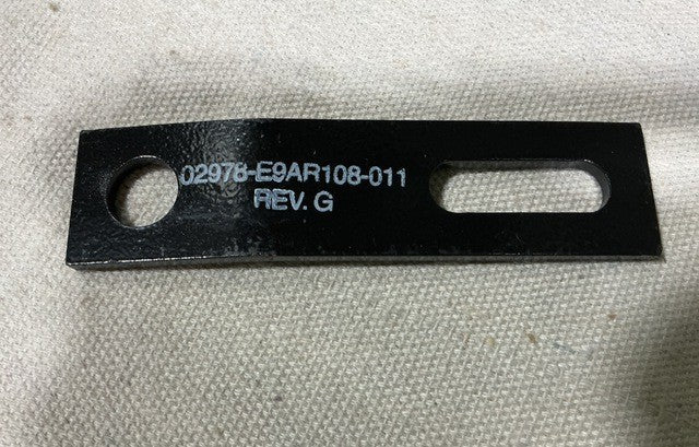 Angle Bracket E9AR108-011 NSN 5340-01-433-2749 - photo 2