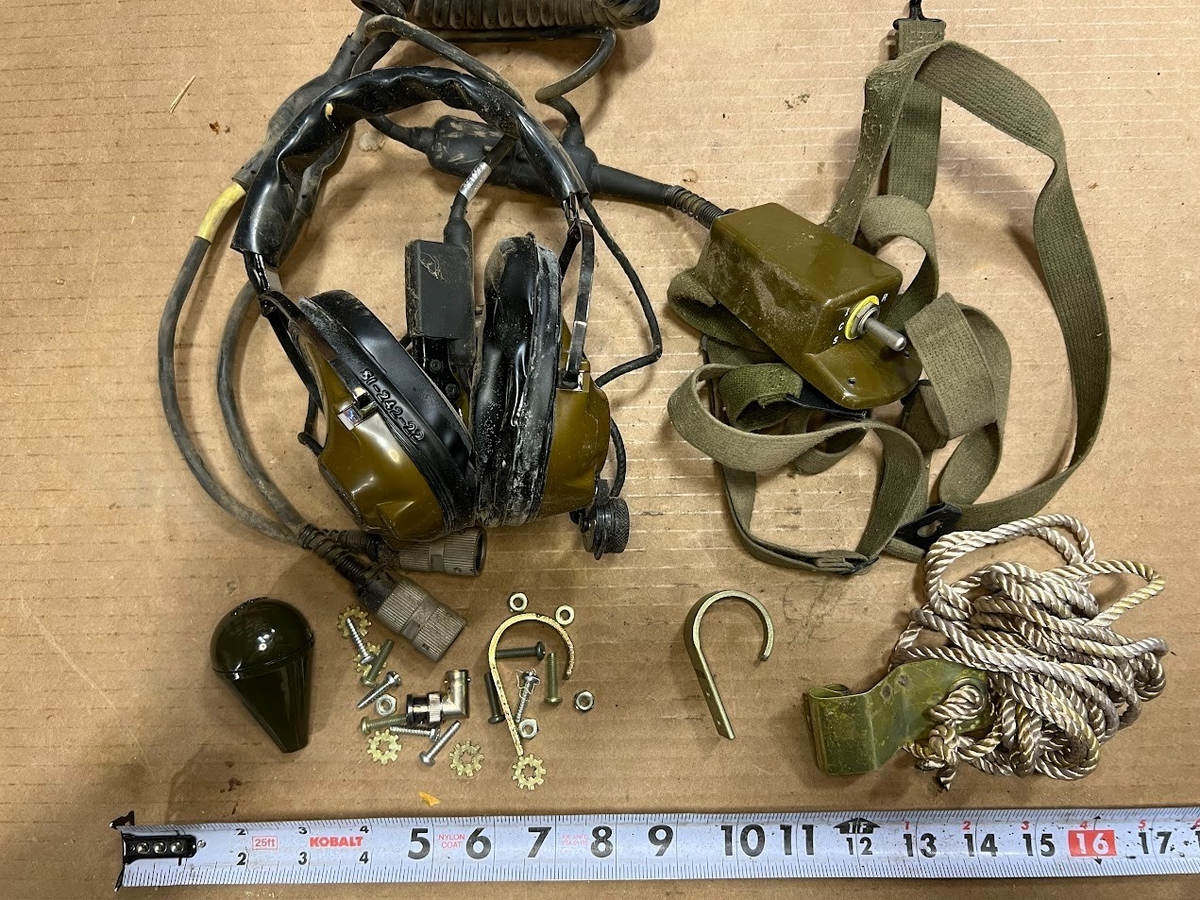 Accessory Kit PPL4490 NSN 5820-00-938-0221 - photo 2