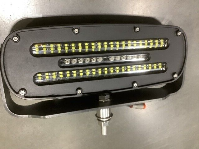 MMPV TRUCK LITE 24V LED 07620 ITAR PERIMETER VEHICULAR LAMP 6220-01-648-4441