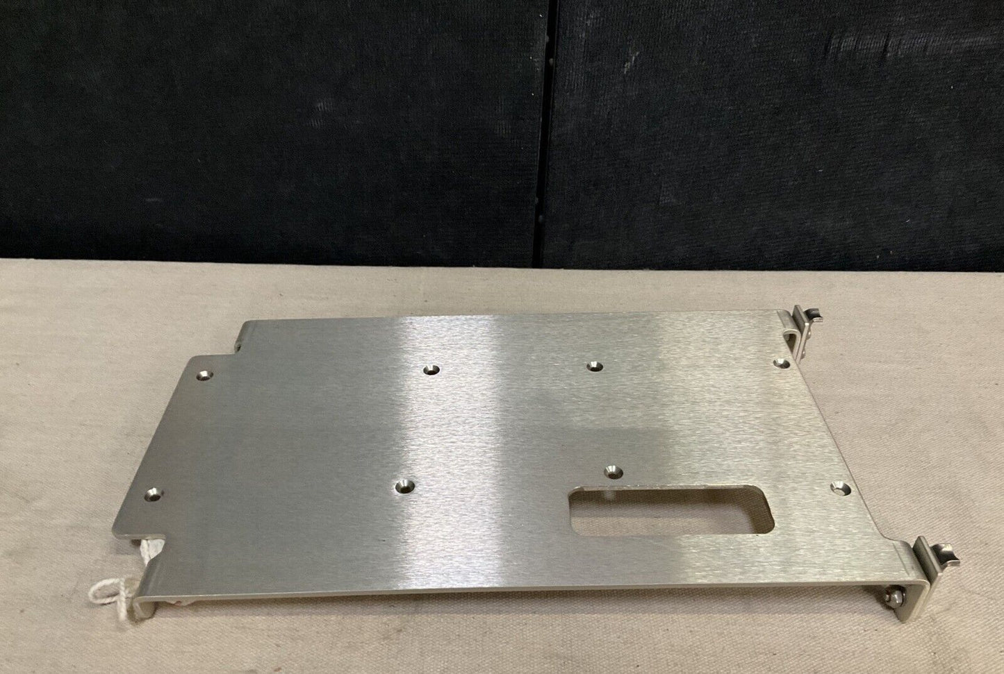 CUBIC DEFENSE RADIO SET CONTROL 282615-1 ADAPTER MOUNTING BASE 5975-01-544-0679