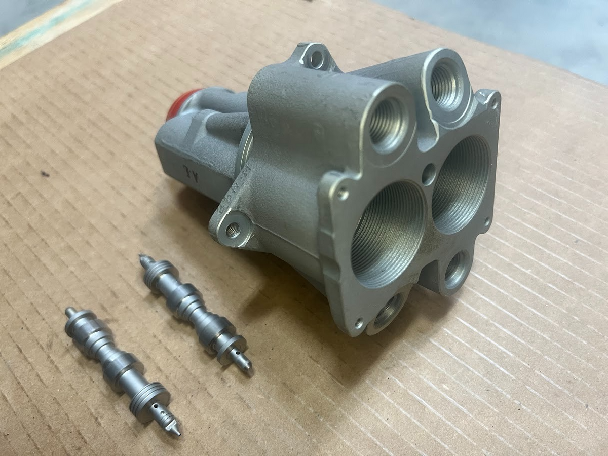 Sleeve Assembly Valve 2540346 NSN 2910-01-086-6784 - photo 3