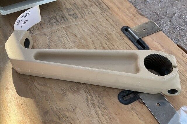 MILITARY MRAP OSHKOSH 3754459 VEHICULAR SUSPENSION CONTROL ARM, ANTI SWAY BAR