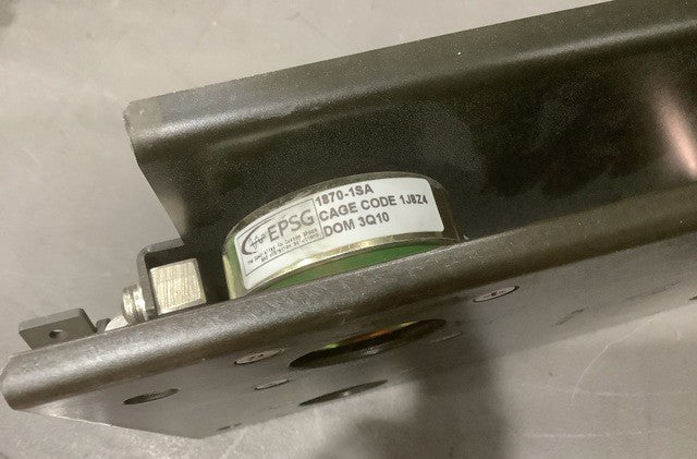 Electrical Equipment Mounting Base AN/GRC-3 NSN 5975-01-413-4637 - photo 6