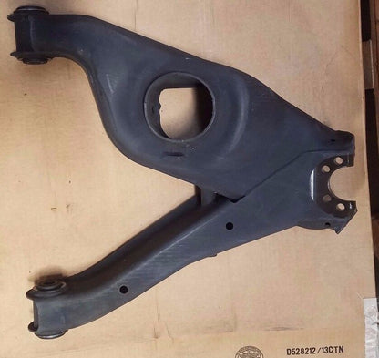 NOS Hummer H1 HMMWV M998 CONTROL ARM (LOWER) {FRONT RH/REAR LH} 12480554-1