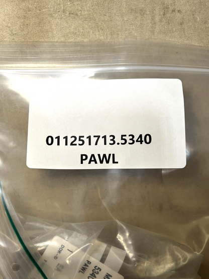 AIRCRAFT HORNET F/A-18 3575803 PLATE SPACER, PAWL 10917545 5365-01-125-1713 NOS