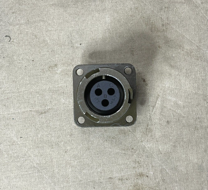 LAV ANTI TANK CA3100E14S-7S-B-02 14V ELECTRICAL PLUG CONNECTOR 5935-01-163-4953