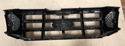 2003 - 2006 European Ford Ranger OEM Grille UM48-50710 UM46-50710 New